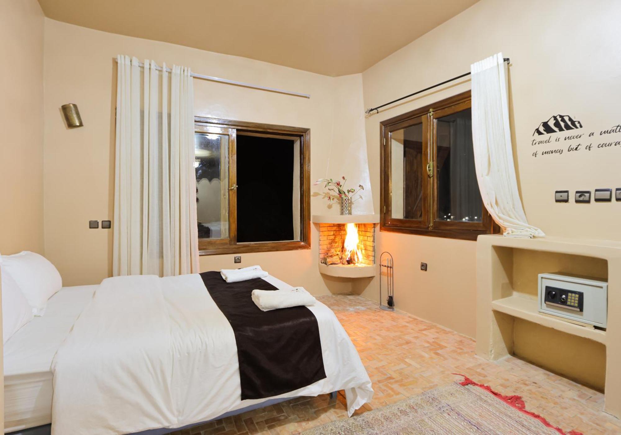Aux Lumieres Du Toubkal Light Of Toubkal Hotel Imlil  Exterior photo
